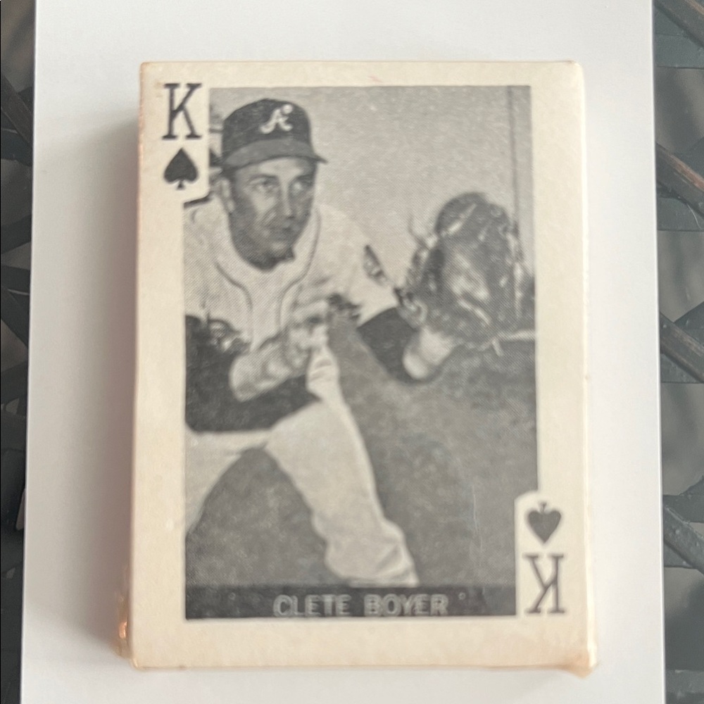 1969 SEALED/UNOPENED Globe Imports Baseball Playing Card